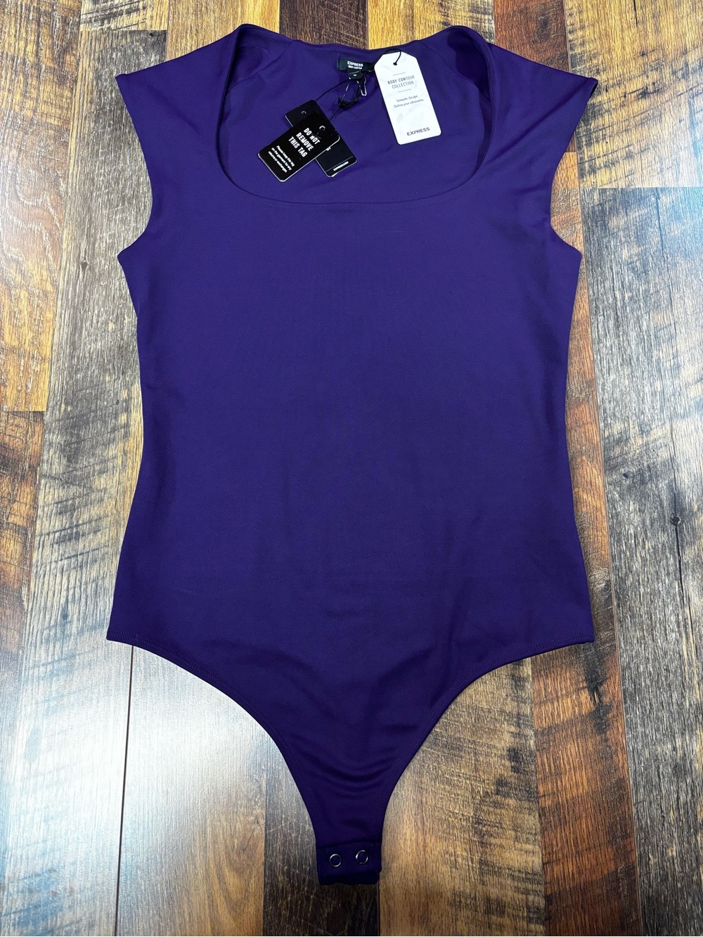 Express Purple Body Contour Compression bodysuit, cap sleeve, scoop neck, Sz M